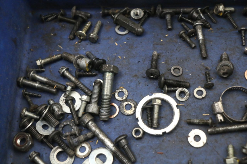 photo de BOLSA DE TORNILLERÍA TORNILLO PIAGGIO NEW TYPHOON 50 (2018 - 2021) - Detalle de la pieza