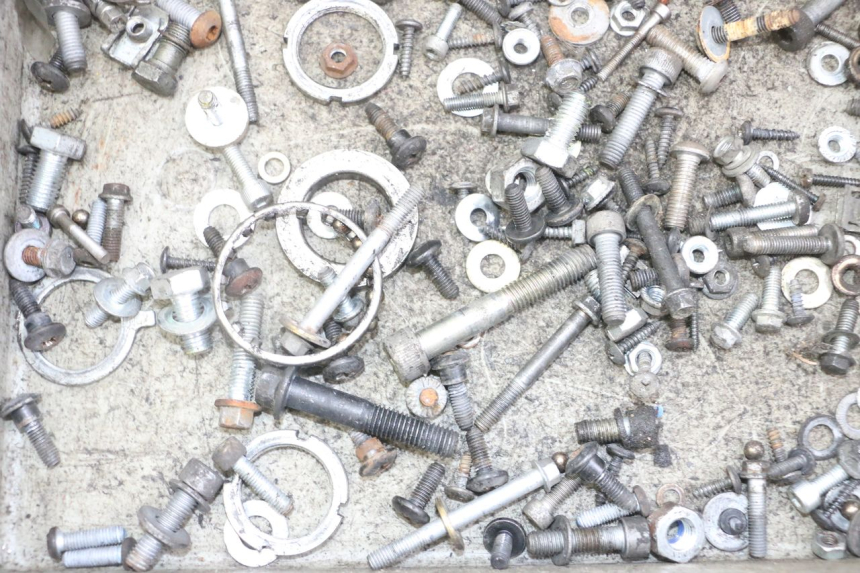 photo de TORNILLOS GILERA NEXUS 125 (2009 - 2013) - Otra perspectiva