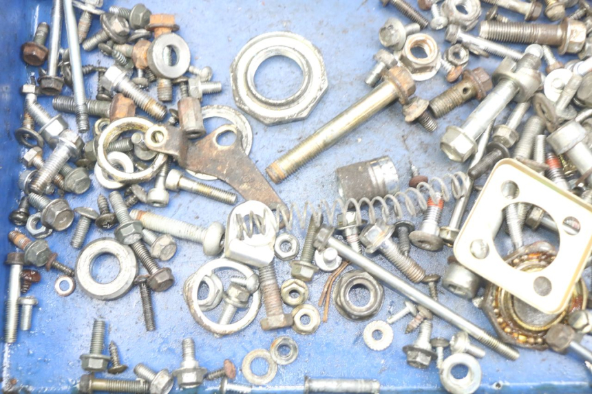 photo de BOLSA DE TORNILLERÍA TORNILLO HONDA NHX LEAD 110 (2008 - 2010) - Zoom estado de uso