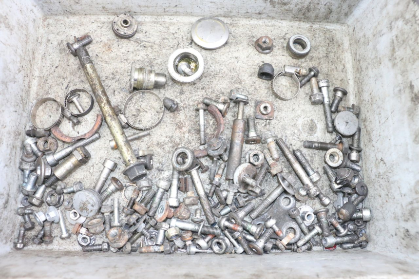 photo de BOLSA DE TORNILLERÍA TORNILLO HONDA NTV DEAUVILLE 650 (1998 - 2001) - Detalle de la pieza