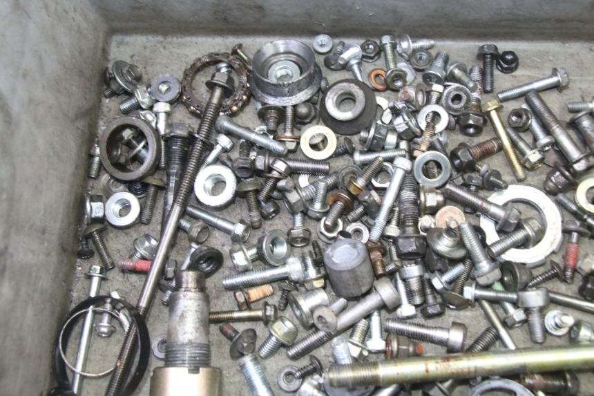 photo de TORNILLOS HONDA NTV DEAUVILLE 650 (2001 - 2006) - Detalle de la pieza