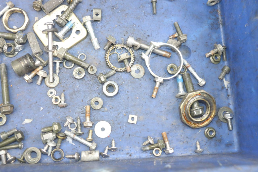 photo de BOLSA DE TORNILLERÍA TORNILLO JM MOTORS OLDIES RS 4T 50 (2021 - 2024) - Zoom estado de uso