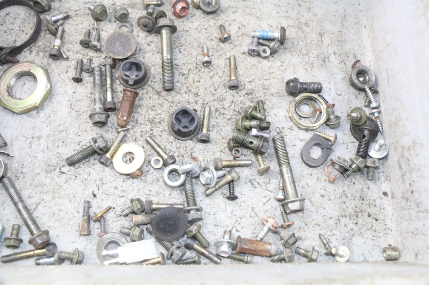 photo de BOLSA DE TORNILLERÍA TORNILLO SYM ORBIT 2 4T 50 (2008 - 2017) - Detalle de la pieza