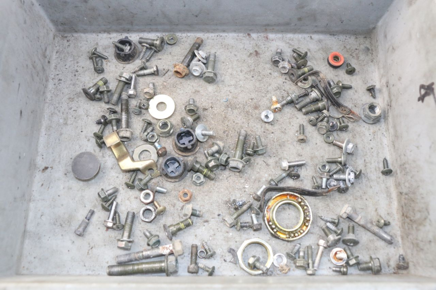 photo de BOLSA DE TORNILLERÍA TORNILLO SYM ORBIT 2 4T 50 (2008 - 2017) - Vista principal