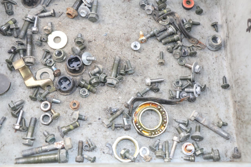 photo de BOLSA DE TORNILLERÍA TORNILLO SYM ORBIT 2 4T 50 (2008 - 2017) - Detalle de la pieza