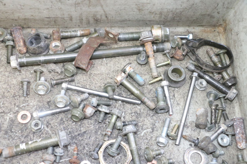 photo de BOLSA DE TORNILLERÍA TORNILLO SYM ORBIT 2 4T 50 (2008 - 2017) - Zoom estado de uso