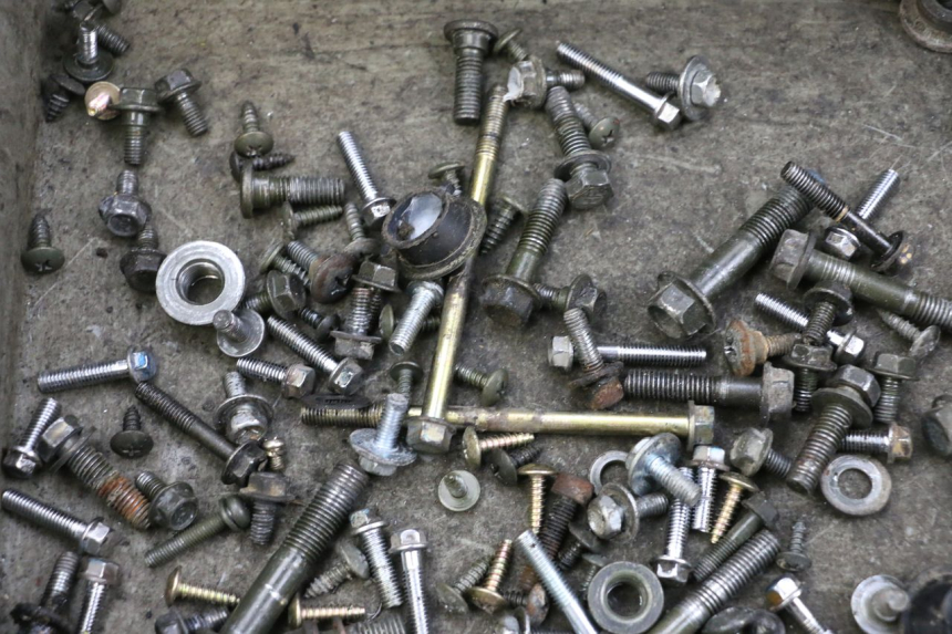 photo de TORNILLOS SYM ORBIT 2 50 (2008 - 2014) - Zoom estado de uso