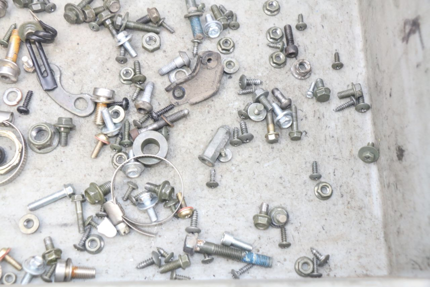 photo de BOLSA DE TORNILLERÍA TORNILLO SYM ORBIT III 3 4T 50 (2018 - 2021) - Zoom estado de uso