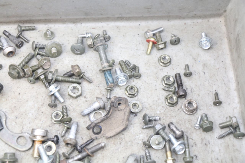 photo de BOLSA DE TORNILLERÍA TORNILLO SYM ORBIT III 3 4T 50 (2018 - 2021) - Otra perspectiva