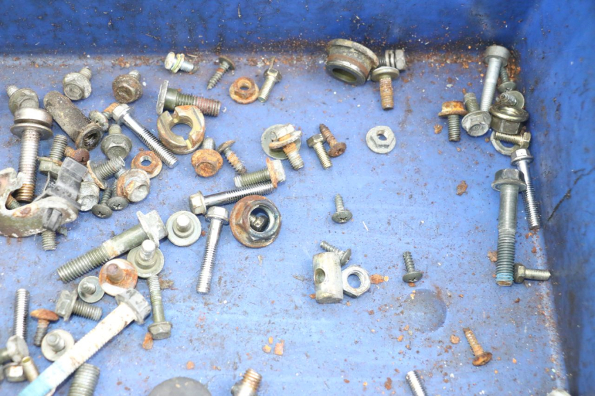 photo de BOLSA DE TORNILLERÍA TORNILLO SYM ORBIT III 3 4T 50 (2018 - 2021) - Zoom estado de uso