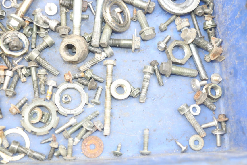 photo de BOLSA DE TORNILLERÍA TORNILLO TNT MOTOR OTTO 2T 50 (2012 - 2018) - Zoom estado de uso