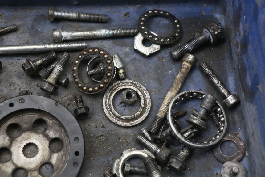 photo de BOLSA DE TORNILLERÍA TORNILLO MBK OVETTO 2T 50 (2007 - 2017) - Zoom estado de uso