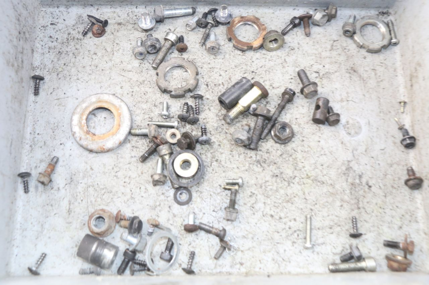 photo de BOLSA DE TORNILLERÍA TORNILLO MBK OVETTO 50 (1998 - 2007) - Detalle de la pieza