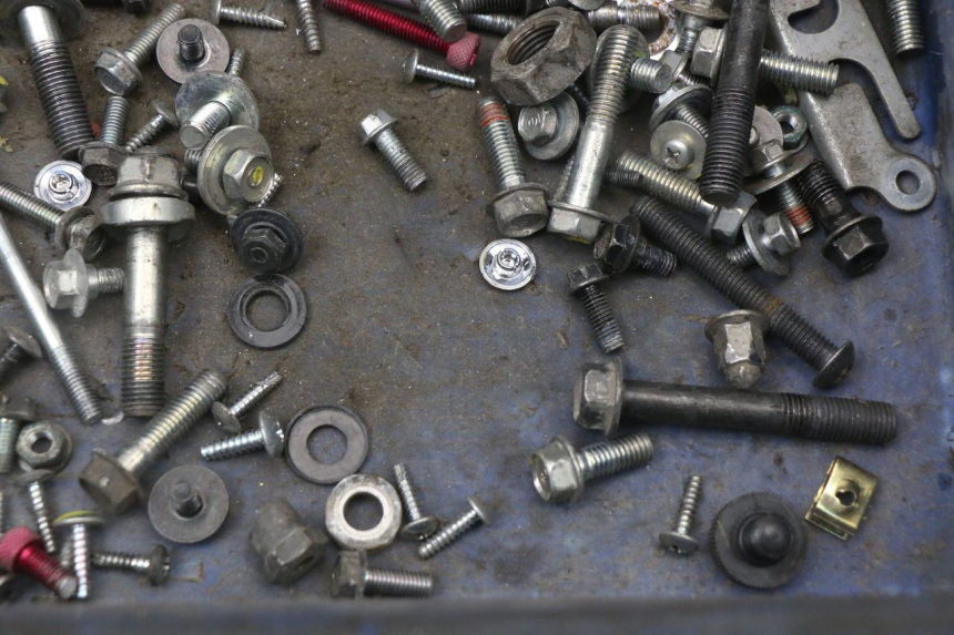 photo de BOLSA DE TORNILLERÍA TORNILLO HONDA PCX (JF47) 125 (2012 - 2013) - Primer plano técnico