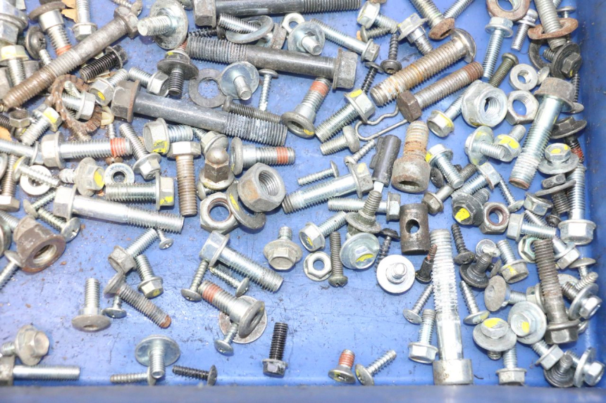 photo de TORNILLOS HONDA PCX (JF57/JF64) 125 (2014 - 2018) - Primer plano técnico