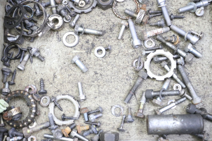 photo de BOLSA DE TORNILLERÍA TORNILLO PEUGEOT CITYSTAR 125 (2011 - 2017) - Detalle de la pieza