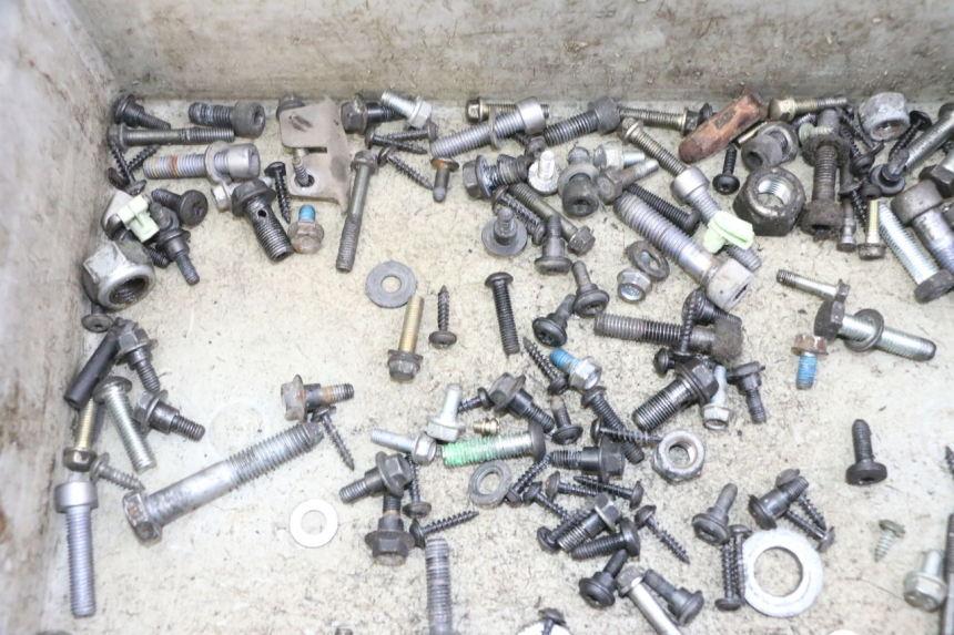 photo de BOLSA DE TORNILLERÍA TORNILLO PEUGEOT CITYSTAR 50 (2013 - 2017) - Detalle de la pieza