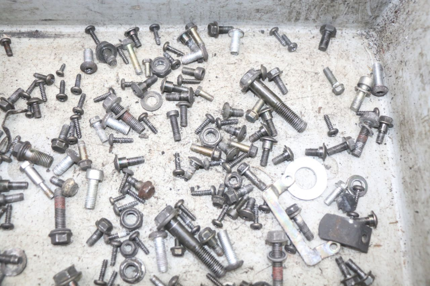 photo de TORNILLOS PEUGEOT DJANGO 125 (2014 - 2017) - Zoom estado de uso