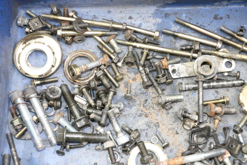 photo de TORNILLOS PEUGEOT SPEEDFIGHT 3 LC 2T 50 (2009 - 2015) - Otra perspectiva