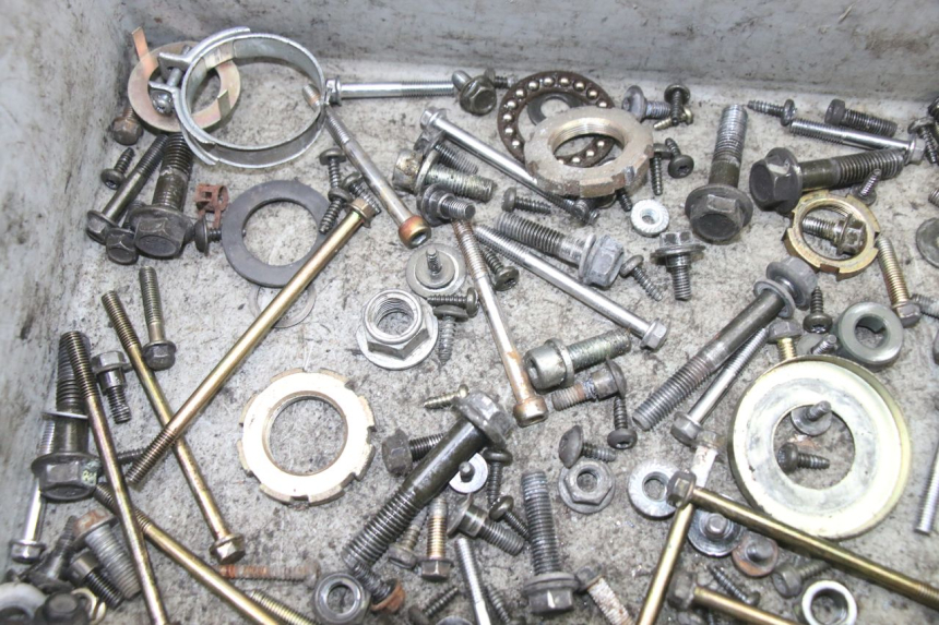 photo de TORNILLOS PEUGEOT VIVACITY 125 (2010 - 2017) - Detalle de la pieza