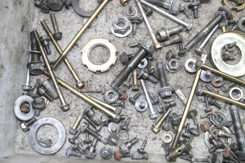 photo de TORNILLOS PEUGEOT VIVACITY 125 (2010 - 2017) - Otra perspectiva