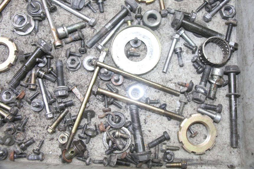 photo de TORNILLOS PEUGEOT VIVACITY 125 (2010 - 2017) - Primer plano técnico