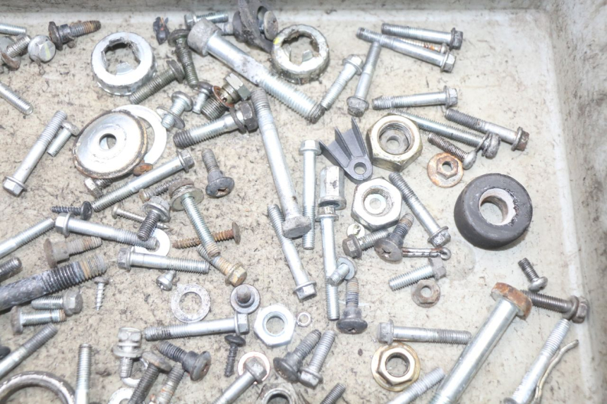 photo de BOLSA DE TORNILLERÍA TORNILLO PIAGGIO VESPA LX 2T 50 (2005 - 2013) - Zoom estado de uso