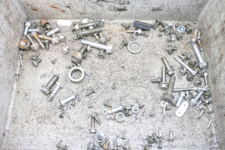 photo de TORNILLOS EFUN PUSA 1 - Vista principal