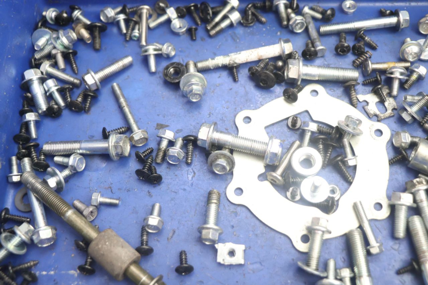 photo de TORNILLOS JM MOTORS R-MAX TECH 50 (2024 - 2026) - Detalle de la pieza