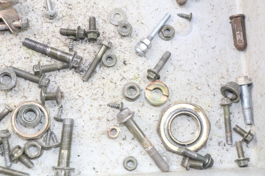 photo de TORNILLOS VASTRO R-ONE 4T 50 (2014 - 2022) - Zoom estado de uso