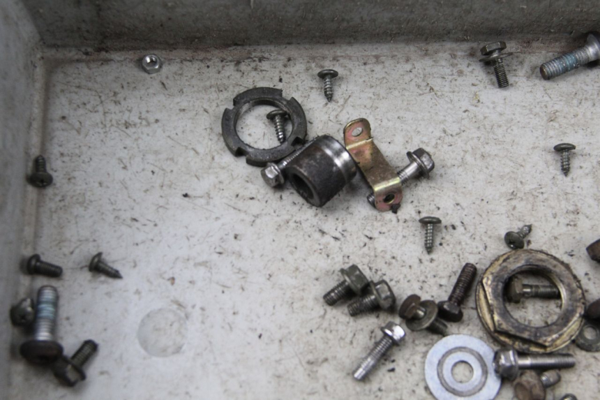 photo de BOLSA DE TORNILLERÍA TORNILLO RIDE RACE 2T 50 (2012 - 2017) - Primer plano técnico