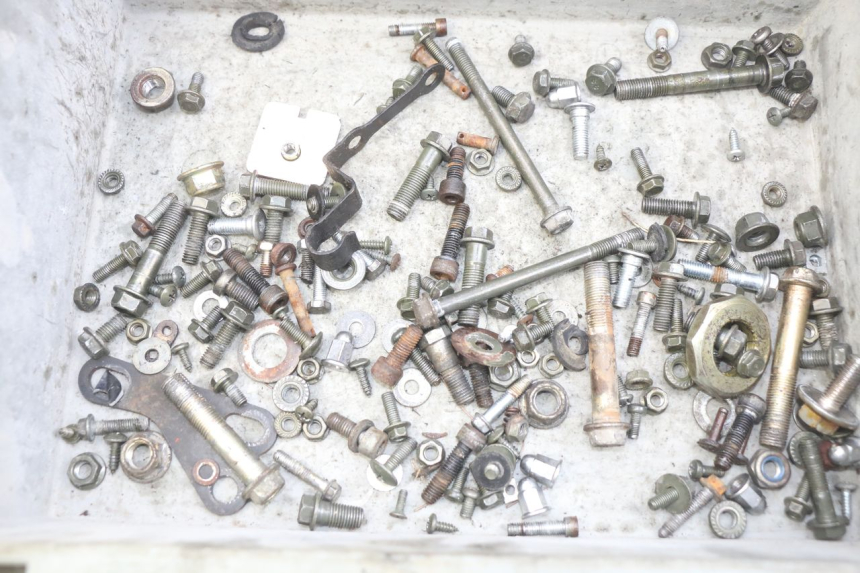 photo de BOLSA DE TORNILLERÍA TORNILLO YAMASAKI RAPTOR 50 (2013 - 2018) - Detalle de la pieza