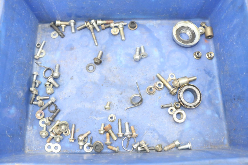 photo de BOLSA DE TORNILLERÍA TORNILLO APOLLO RFZ 125 - Vista principal