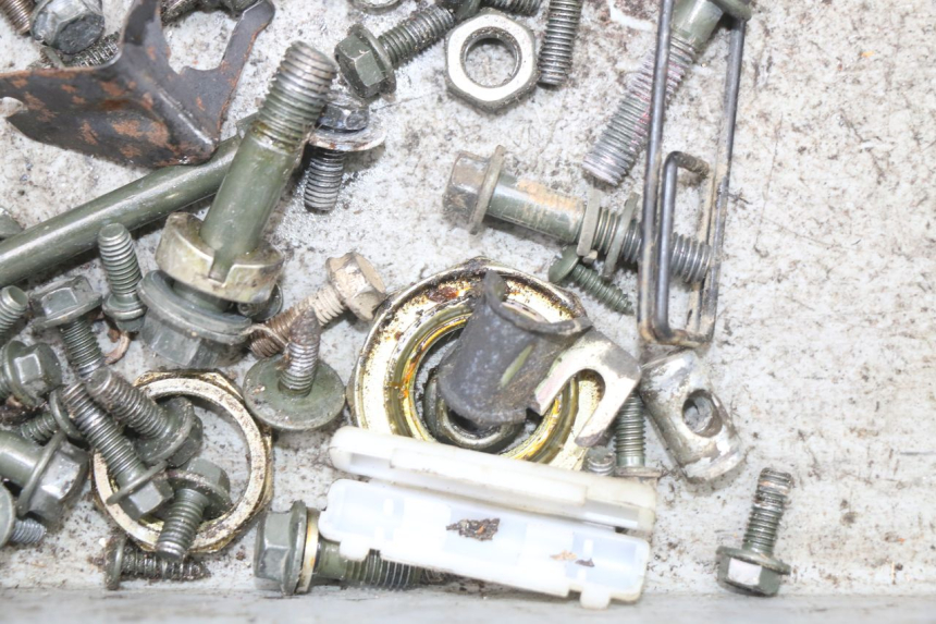 photo de BOLSA DE TORNILLERÍA TORNILLO TNT MOTOR ROMA 10' 2T 50 (2011 - 2018) - Primer plano técnico