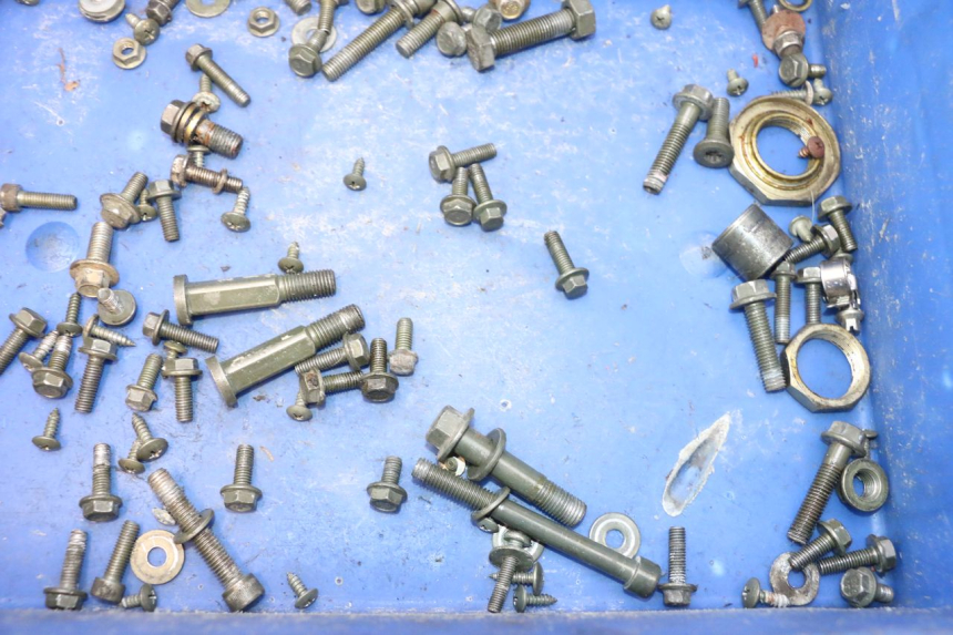 photo de BOLSA DE TORNILLERÍA TORNILLO TNT MOTOR ROMA 10' 2T 50 (2011 - 2018) - Zoom estado de uso