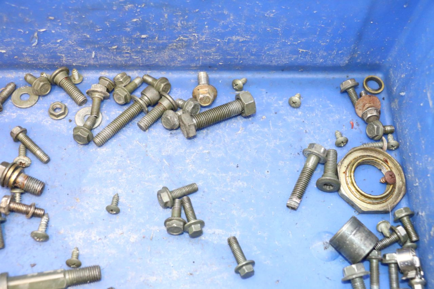 photo de BOLSA DE TORNILLERÍA TORNILLO TNT MOTOR ROMA 10' 2T 50 (2011 - 2018) - Vista general del producto