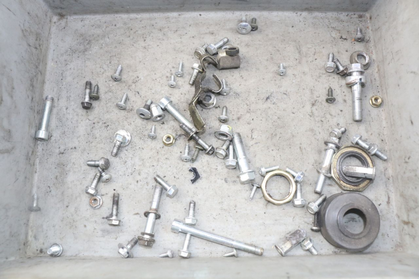 photo de BOLSA DE TORNILLERÍA TORNILLO TNT MOTOR ROMA 10' 4T 50 (2019 - 2022) - Vista principal