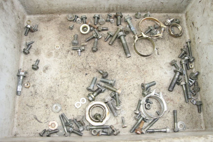 photo de BOLSA DE TORNILLERÍA TORNILLO TNT MOTOR ROMA 10' 4T 50 (2007 - 2018) - Vista principal