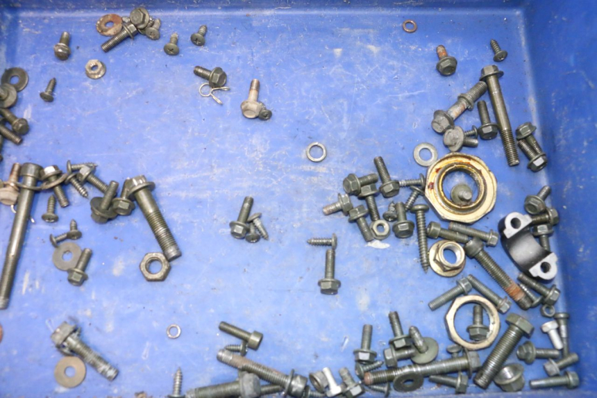 photo de TORNILLOS TNT MOTOR ROMA 12' 2T 50 (2007 - 2018) - Detalle de la pieza