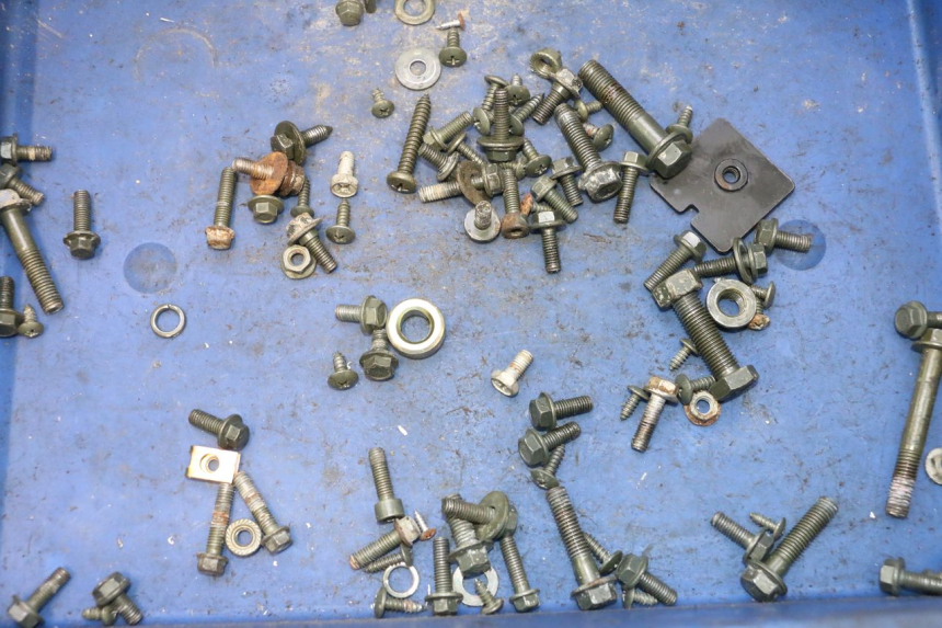 photo de TORNILLOS TNT MOTOR ROMA 12' 2T 50 (2007 - 2018) - Detalle de la pieza