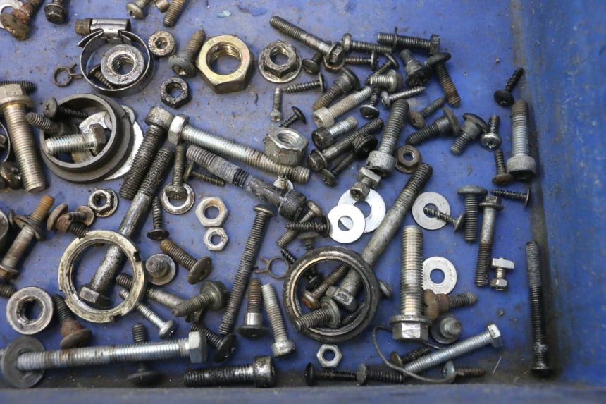photo de TORNILLOS GILERA RUNNER SP 50 (2002 - 2004) - Primer plano técnico