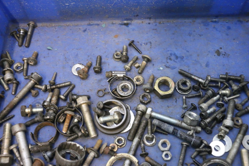 photo de TORNILLOS GILERA RUNNER SP 50 (2002 - 2004) - Detalles de los puntos de fijación