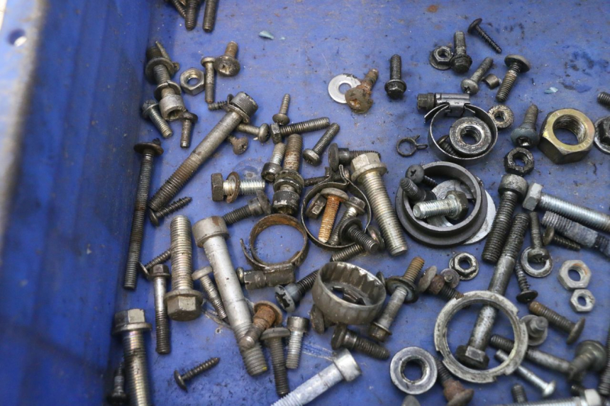 photo de TORNILLOS GILERA RUNNER SP 50 (2002 - 2004) - Estado de la superficie y material