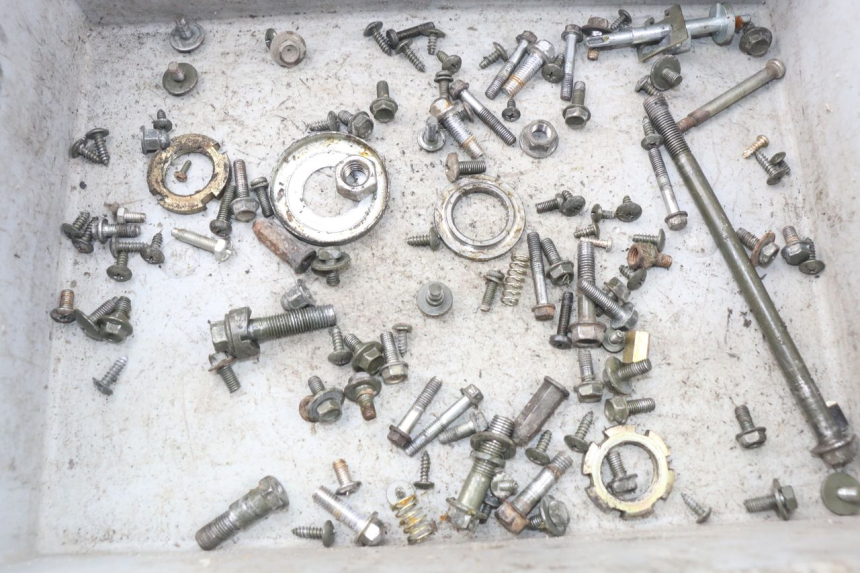 photo de TORNILLOS DAELIM S4 50 (2010 - 2015) - Detalle de la pieza