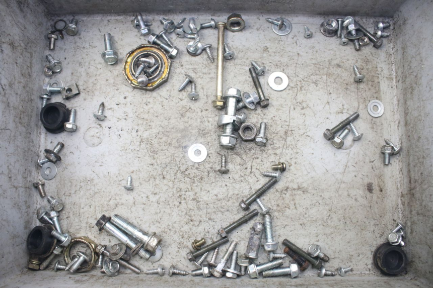 photo de BOLSA DE TORNILLERÍA TORNILLO JM MOTORS SANTANA 50 (2014 - 2023) - Vista principal