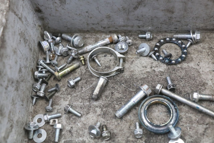 photo de BOLSA DE TORNILLERÍA TORNILLO JM MOTORS SANTANA 50 (2014 - 2023) - Detalle de la pieza