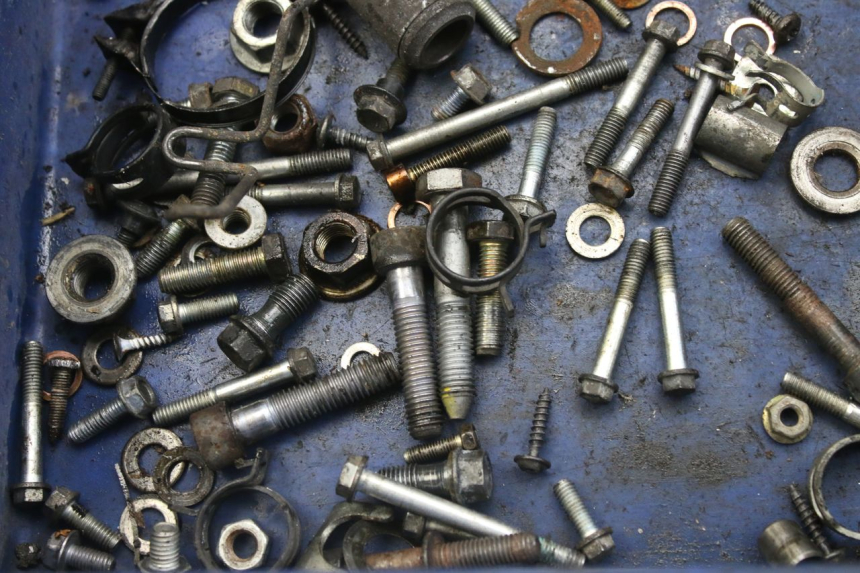 photo de BOLSA DE TORNILLERÍA TORNILLO PEUGEOT SATELIS 125 (2010 - 2012) - Detalle de la pieza