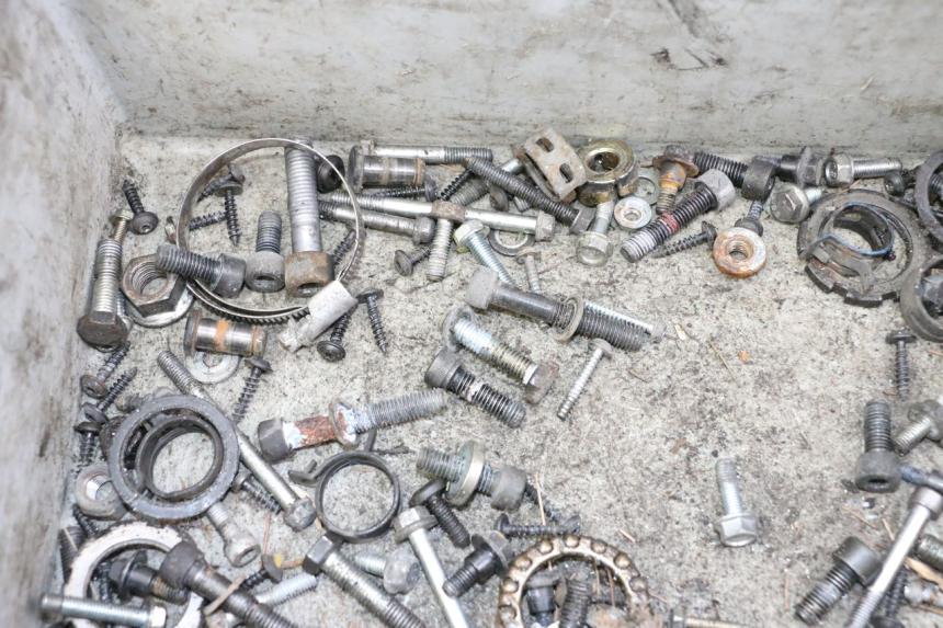 photo de TORNILLOS PEUGEOT SATELIS 125 (2013 - 2018) - Detalle de la pieza