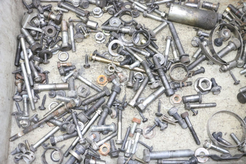 photo de TORNILLOS PEUGEOT SATELIS 125 (2013 - 2018) - Detalle de la pieza