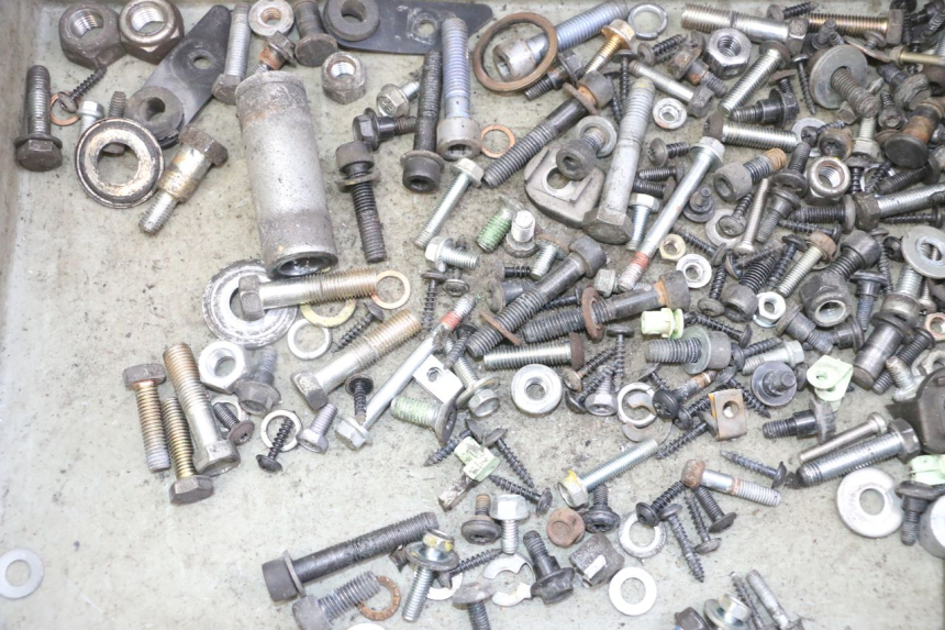 photo de TORNILLOS PEUGEOT SATELIS 125 (2013 - 2018) - Detalle de la pieza